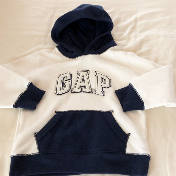 baby Gap Other - Baby Gap boys new size 5 years hooded sweatshirt baby Gap Other - Baby Gap boys new size 5 years hooded sweatshirt